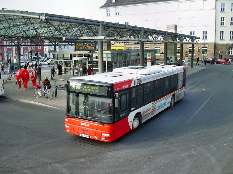 Dank Podest am Hammer Hbf lassen sich momentan auch andere Sichtweisen auf die Busse ganz prchtig auf Chip bannen.