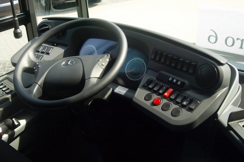 Das Cockpit Des Neuen Citaro C2 Der Stadtwerke Neuss Bus Bild De