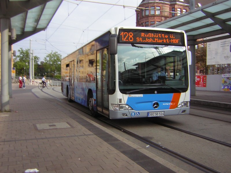 Das Foto zeigt einen Citaro am Saarbrcker-Hauptbahnhof. Die Aufnahme des Fotos war am 19.09.2009.Der Bus fuhr die Linie 128