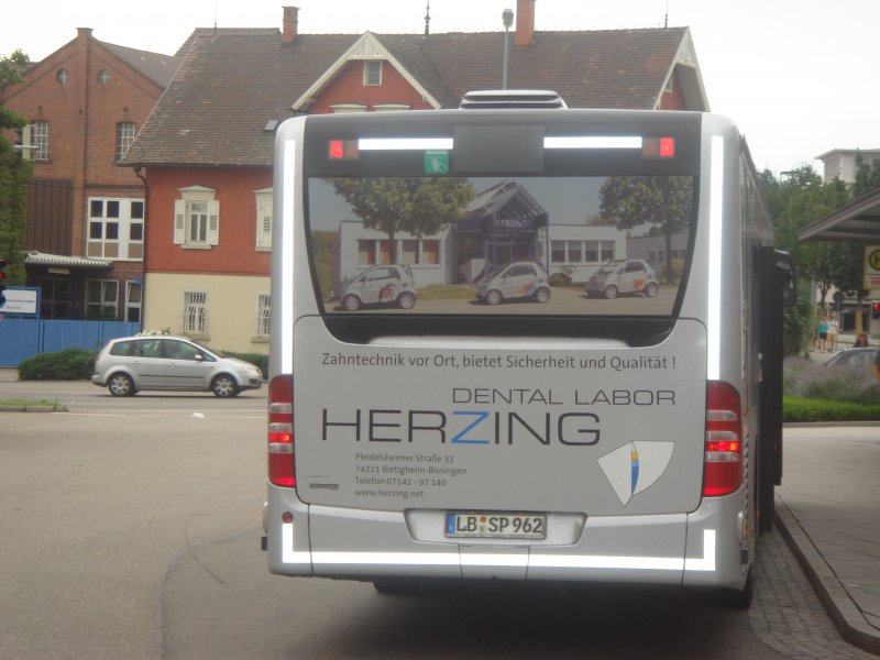 Das Heck eines MB Citaro Facelift am Bahnhof Bietigheim-Bissingen.