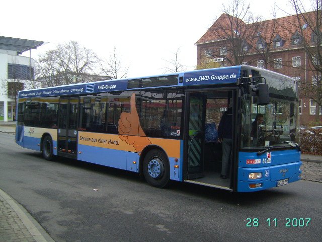 delbus,Delmenhorst aus Deutschland.MAN NL 223 Wagen 41.Aufgenommen
am ZOB Delmenhorst.