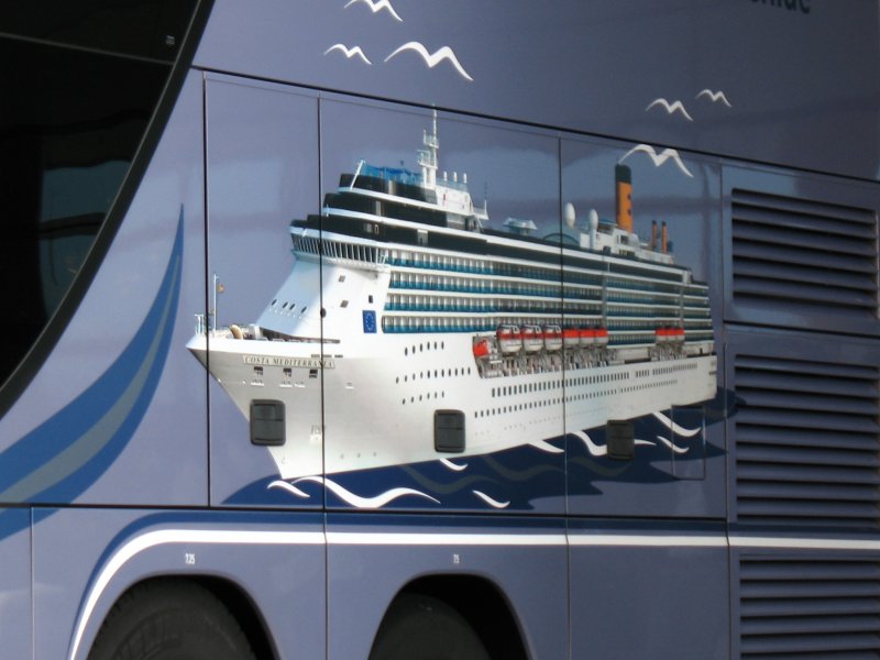 Detailaufnahme des Busses der Firma Urban (Bild ID 5112). Costa Mediterranea als air brush.

S.H.