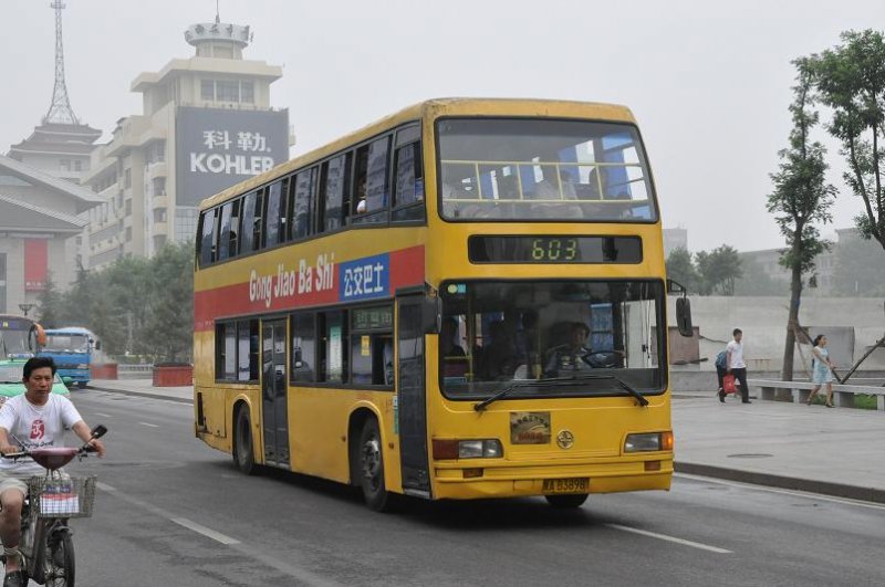 Doppelstockbus der Linie 603 am 26. Juli 2009 in Xi'an.