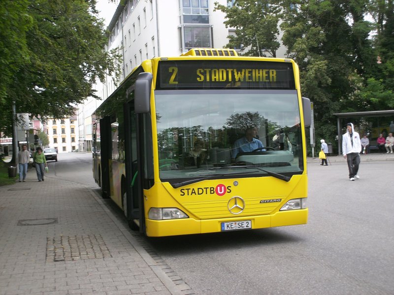 Ein Citaro auf der Linie 2 zum Stadtweiher am Busbahnhof,Aug 07