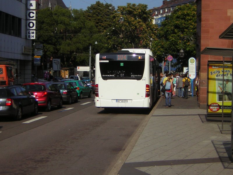 Ein neuer Citaro Erdgasbus an der Haltestelle Saarbrcken-Rathaus. Der Bus ist einer von 14 neuen Citaro Erdgas Bussen