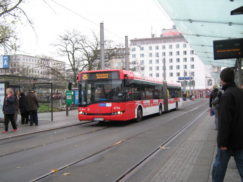 Ein schon seit 2006 in Bremen Stadt eingesetzter Solaris Urbino 18 EEV der Bremer Strassenbahn AG. Die ersten 9 Solaris Urbino mit EEV aber noch keine Klimaanlage fr den Fahrgastraum