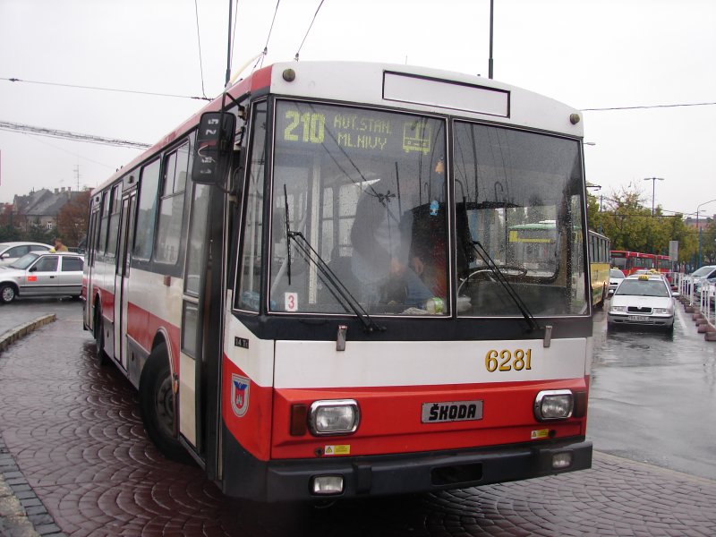 Ein Skoda O-Bus Bratislava hlavná stanica. Aufgenommen am 23.10.2007