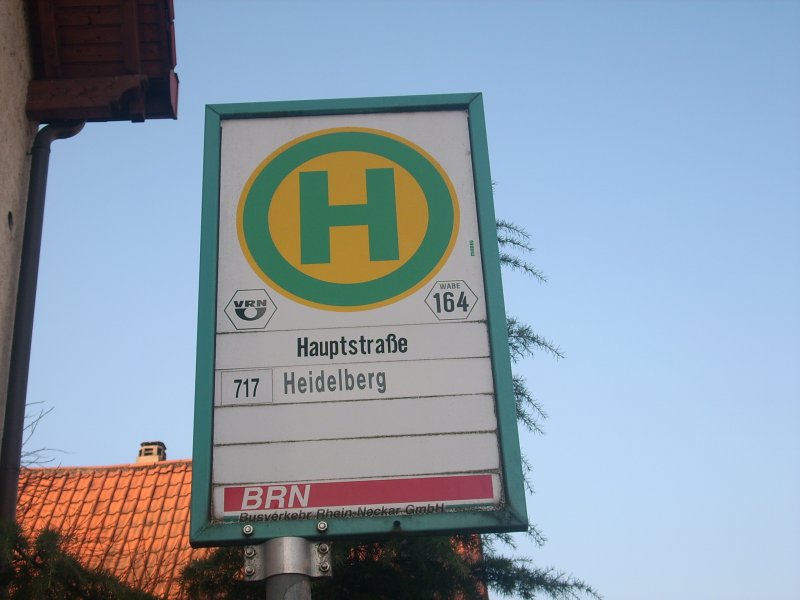 Eine Haltestelle der BRN in Reilingen Hauptstr.