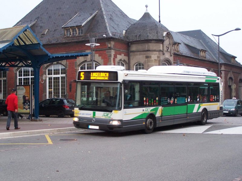 Einer der drei letzte gekaufte Agara's Serie 161 - 163 am Bahnhof.