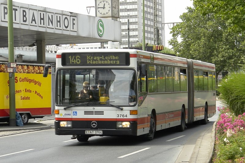 EVAG 3764 am HBF Essen Nordausgang mit der Linie 146 nach Kray-Leithe Wackenberg.