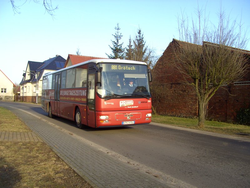 Fahrzeug 362 vom Betriebshof Guben auf der Regionalbuslinie 881 nach Grtsch