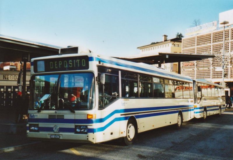 FART Locarno Nr. 17/TI 62'917 Mercedes O 405 am 8. Dezember 2008 Locarno, Bahnhof