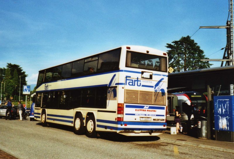 FART Locarno Nr. 1/TI 69'101 Neoplan (ex Nr. 101) am 26. Juli 2009 Locarno, Bahnhof