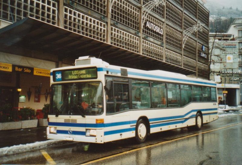 FART Locarno Nr. 44/TI 40044 Mercedes O 405N am 11. Dezember 2008 Locarno, Bahnhof