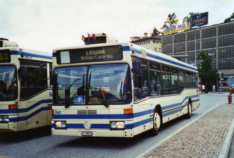 FART Locarno Nr. 47/TI 99'947 Mercedes O 405N am 12. September 2009 Locarno, Bahnhof