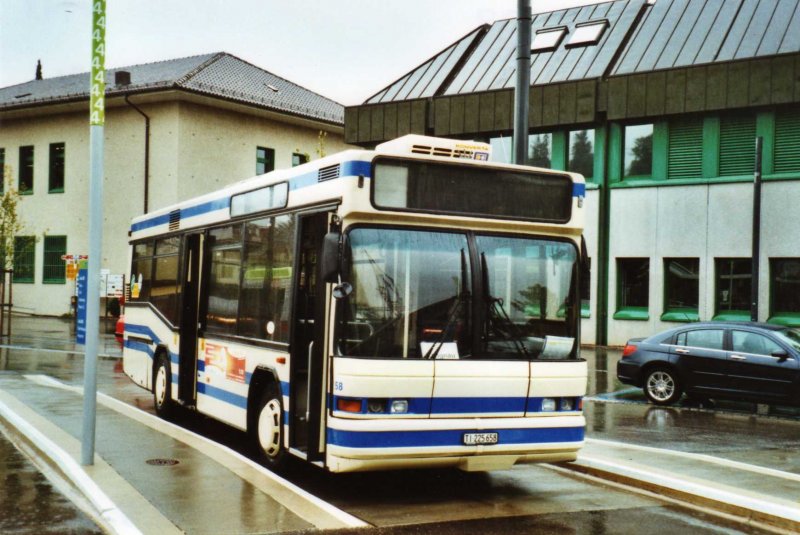 FART Locarno Nr. 58/TI 225'658 Neoplan (ex Nr. 81) am 3. August 2009 Langnau, Bahnhof (im Einsatz fr Busland, Koppigen)