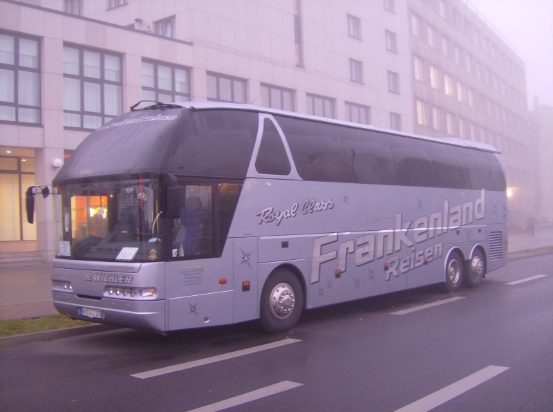 Frankenland-Reisen am 10.10.2008 im leichten Morgennebel in Cottbus