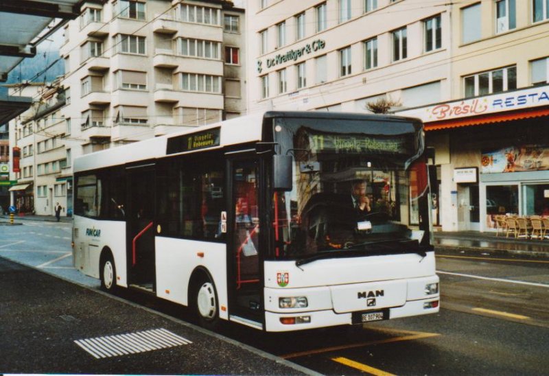 Funi-Car, Biel Nr. 4/BE 107904 MAN am 20. Dezember 2008 Biel, Bahnhof