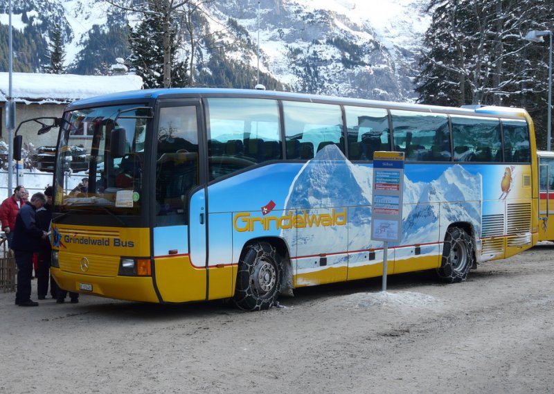 Grindelwald Bus - Mercedes Reisebus BE 376483 in Grindelwald am 10.01.2009