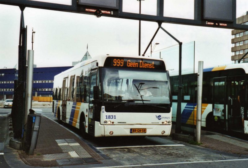 Hermes Nr. 1831/BR-GN-58 VDL Berkhof am 5. Juli 2009 Nijmegen, Bahnhof