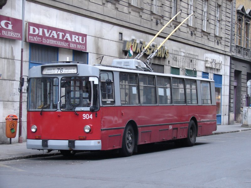 hier ein unbekannter O-Bus in Ungarn/Budapest der BKV. Aufgenommen am 20.10.2007