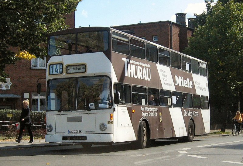 Hist. Doppeldeckerbus in Tegel am 13.9.2008