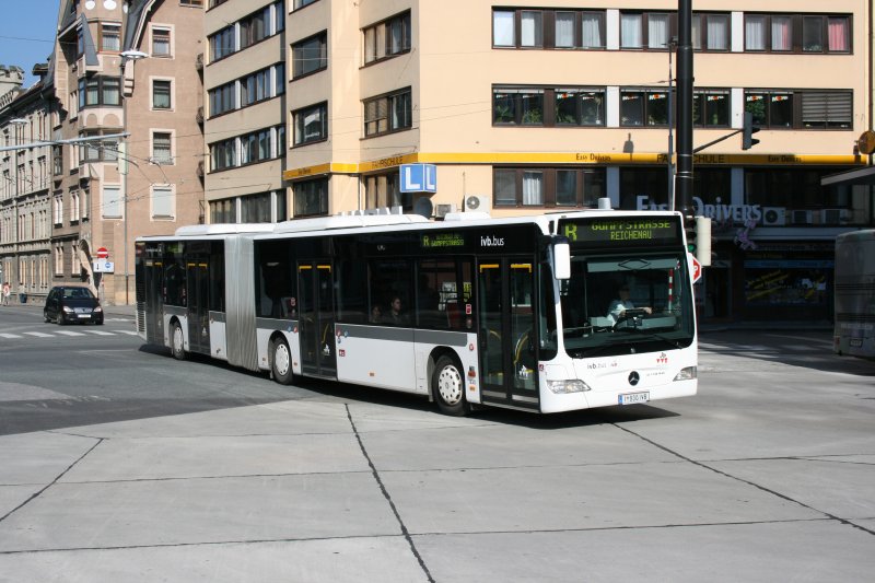 IVB, Innsbruck, Nr. 830 (MB Citaro Facelift G) am 25.7.2008 beim Bahnhof Innsbruck. 