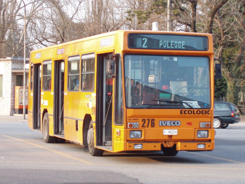 Iveco Turbocity-U green 276 der AIM Vicenza.