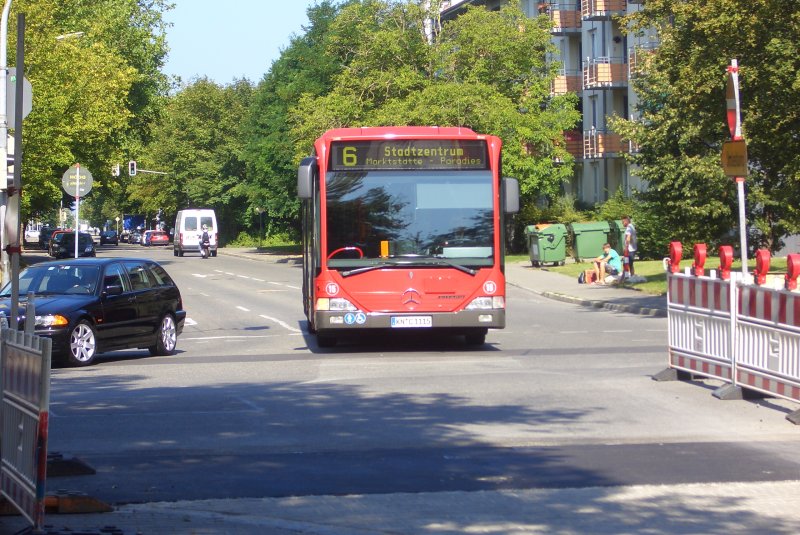 KN-C 1115 fhrt am 15.08.09 beim Gottmannplatz ein.