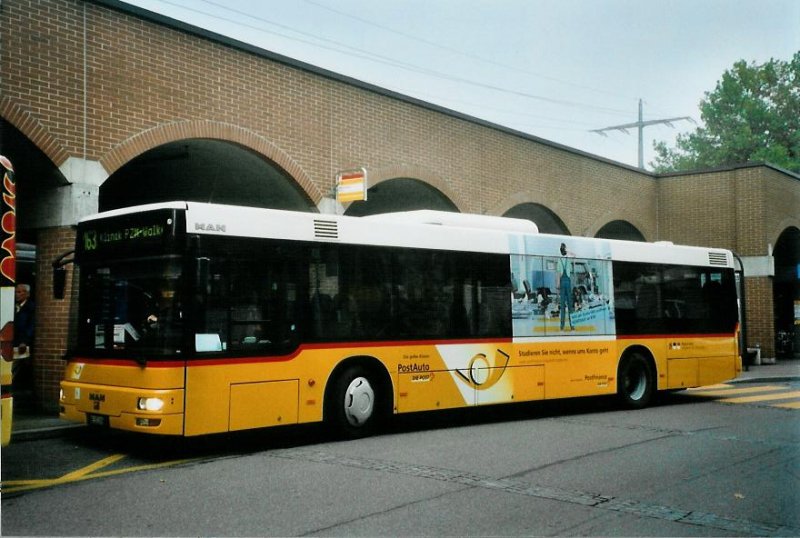 Lengacher, Münsingen Nr. 1/BE 555'399 MAN am 11. Oktober 2008 Münsingen, Bahnhof