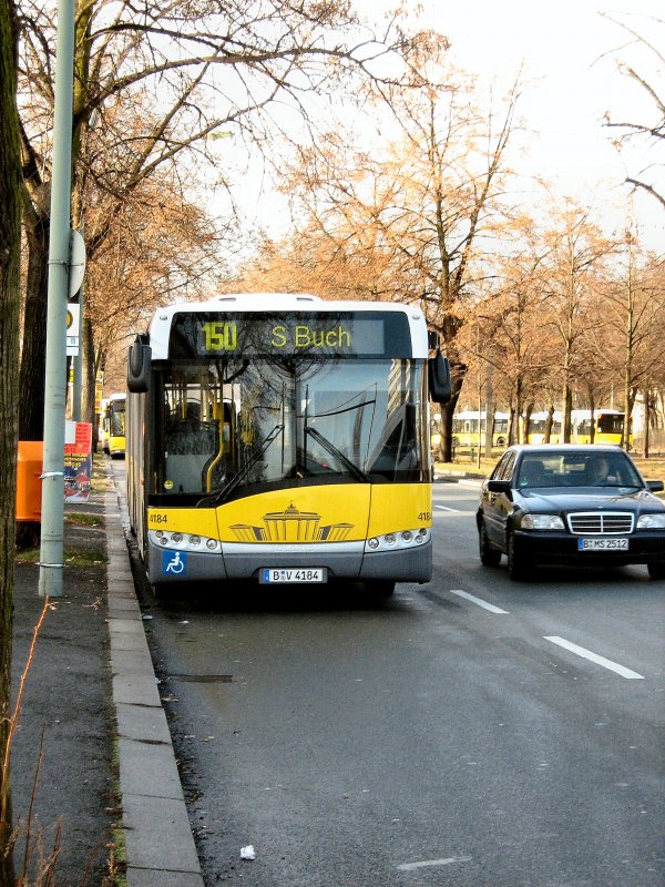 Linienbus der BVG macht Pause vor neuer Fahrt als Linie 150, Jan. 2008