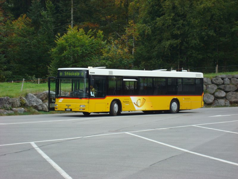 MAN A20 N 313 OW 10001 von PU Dillier Bus AG bei der Stckalp.
Aufgenommen am 01.10.2009