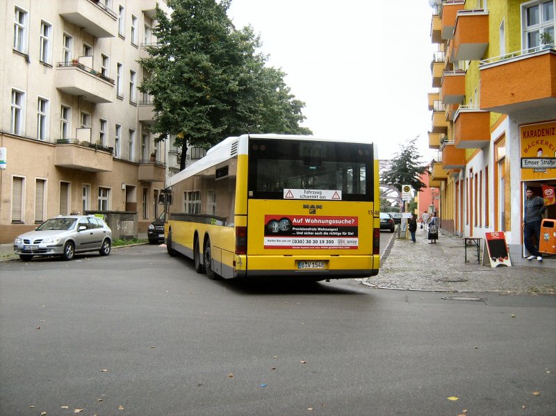 MAN-Bus fhrt in die Ilsestrae, Berlin-Neuklln, August 2008