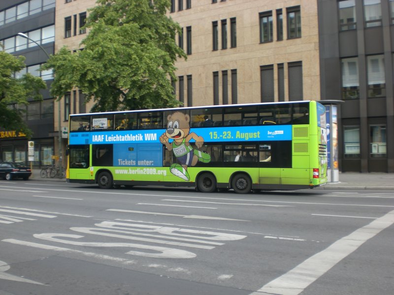 MAN Lion's City DD (Doppelstock) auf der Linie M85 nach Hauptbahnhof am U-Bahnhof Blowstrae.