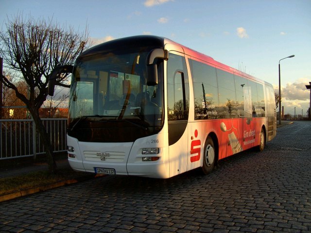 MAN der Neisseverkehr in der Nhe der Haltestelle Bahnhof Guben