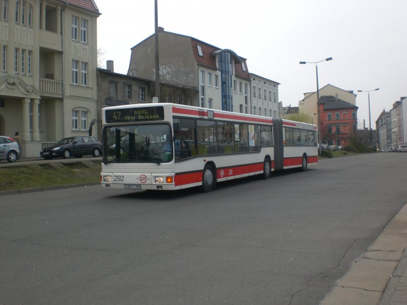MAN Niederflurbus 1. Generation auf der Linie 47 nach Burg am Busbahnhof.
