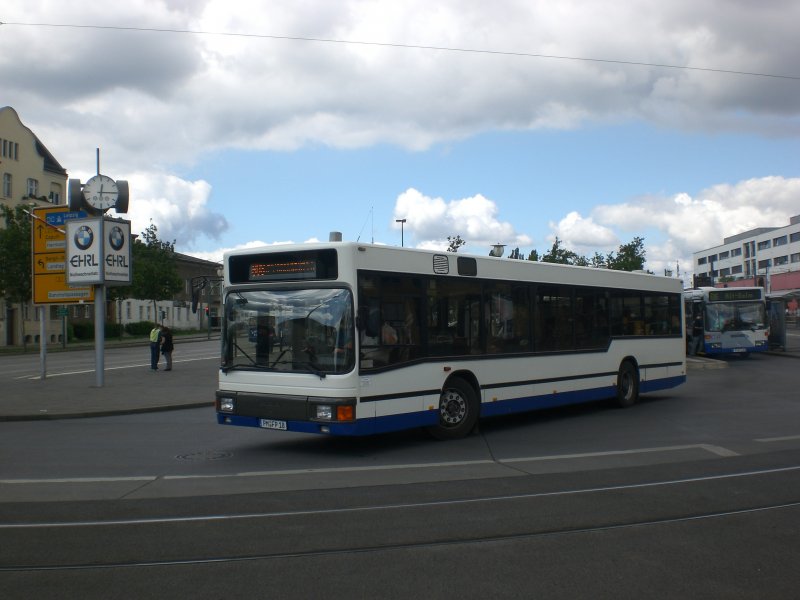 MAN Niederflurbus 1. Generation auf der Linie 608 nach Michendorf am Hauptbahnhof.