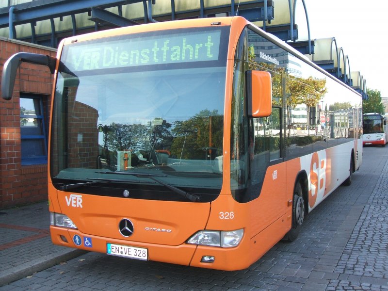 MB Citaro , Wagen 328 ,des VER ,Dienstfahrt,im Bochumer Hbf/Bbf.
20.10.2007)