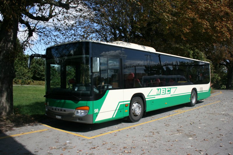 MBC, Morges, Nr. 98 (VD 203'373, Setra 415NF, 2007) am 14.9.2009 in Apples.