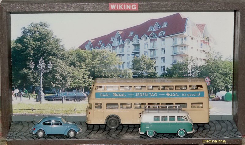 Mein kl.Wiking Diorama,Epoche II.Berliner Doppeldeck-Bus,Bssing D2U,VW 1303 u.VW Kleintransporter auf dem  Mexikoplatz  in Berlin