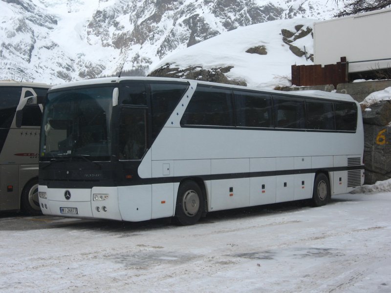 Mercedes Benz o 350 aus Polen in Saas Fee