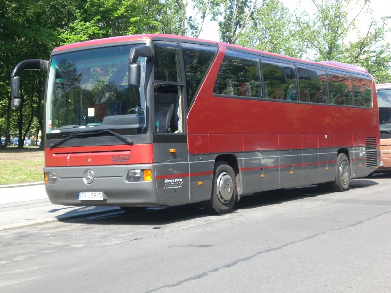 Mercedes-Benz O 404 am Roten Rathaus.
