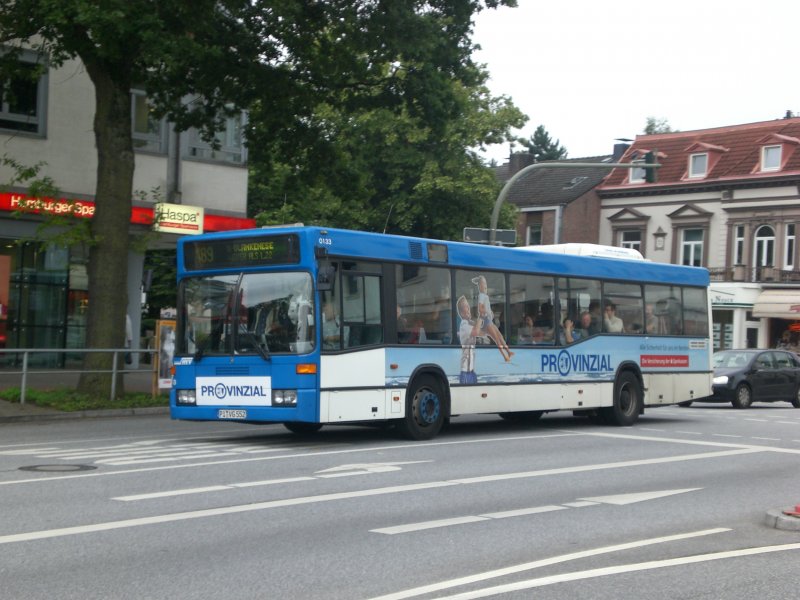 Mercedes-Benz O 405 N (Niederflur-Stadtversion) auf der Linie 189 am S-Bahnhof Blankenese.
