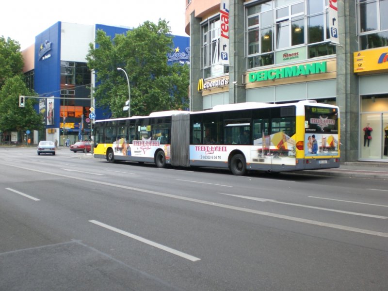 Mercedes-Benz O 530 I (Citaro) auf der Linie 167 nach Kpenick Mggelschlschenweg an der Haltestelle Beermannstrae.