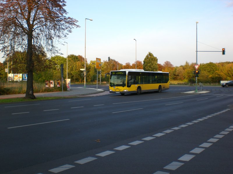 Mercedes-Benz O 530 I (Citaro) auf der Linie 108 nach S-Bahnhof Friedrichsfelde Ost am U-Bahnhof Elsterwerdaer Platz.