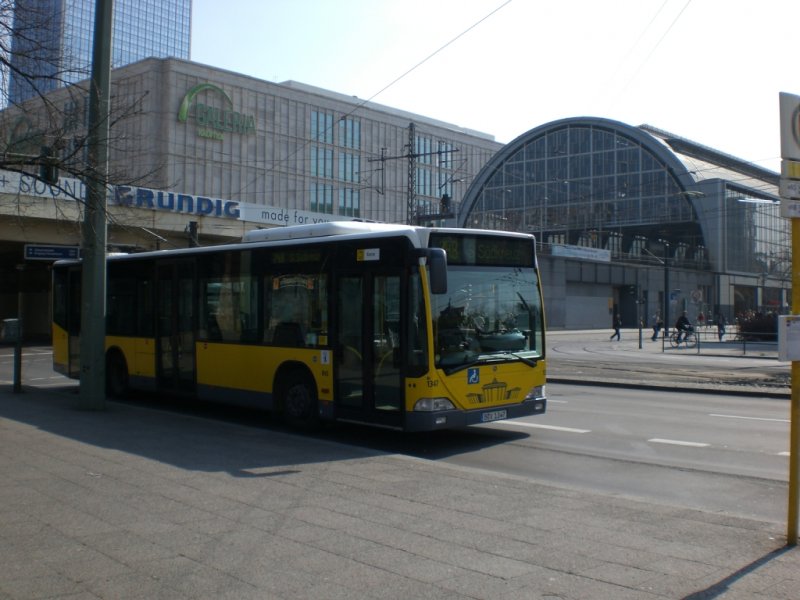 Mercedes-Benz O 530 I (Citaro) auf der Linie 248 nach S-Bahnhof Sdkreuz am S+U Bahnhof Alexanderplatz.