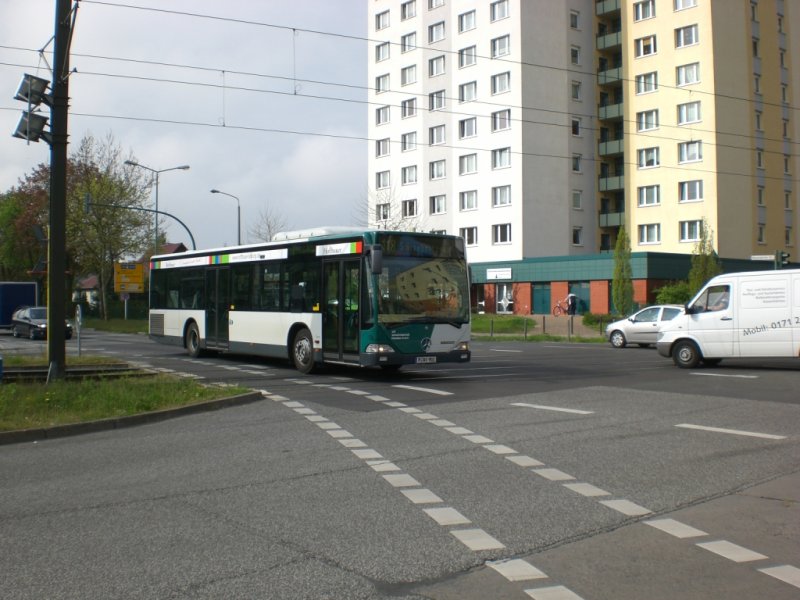 Mercedes-Benz O 530 I (Citaro) auf der Linie 118 nach Rathaus Zehlendorf an der Haltestelle Am Stern Johannes-Kepler-Platz.