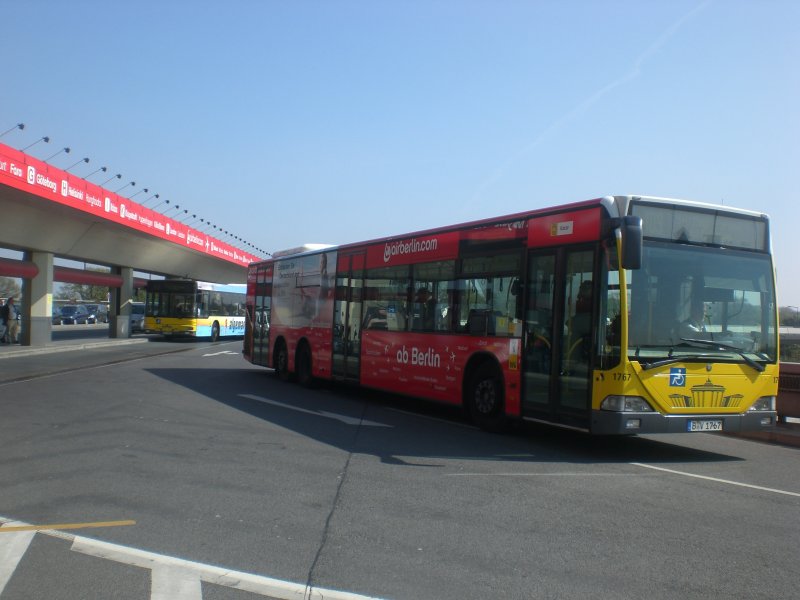 Mercedes-Benz O 530 I (Citaro) auf der Linie 109 nach S+U Bahnhof Zoologischer Garten am Flughafen Tegel.