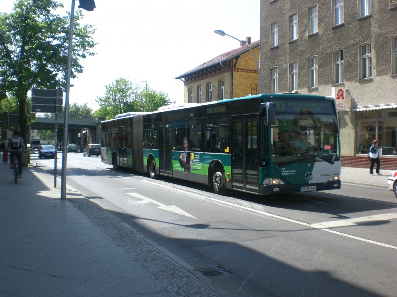 Mercedes-Benz O 530 I (Citaro) auf der Linie 693 nach Hermannswerder Ksselstrae an der Haltestelle Rathaus Babelsberg.