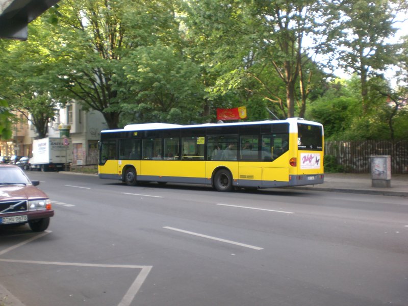 Mercedes-Benz O 530 I (Citaro) auf der Linie 147 nach U-Bahnhof Leopoldplatz am U-Bahnhof Schlesisches Tor.